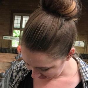 Meet your Posher, Tonya