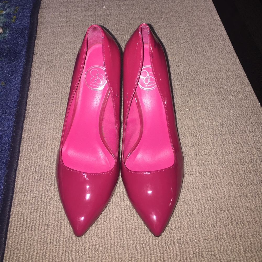 Jessica Simpson pumps