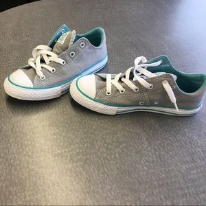 Youth converse tennis shoes