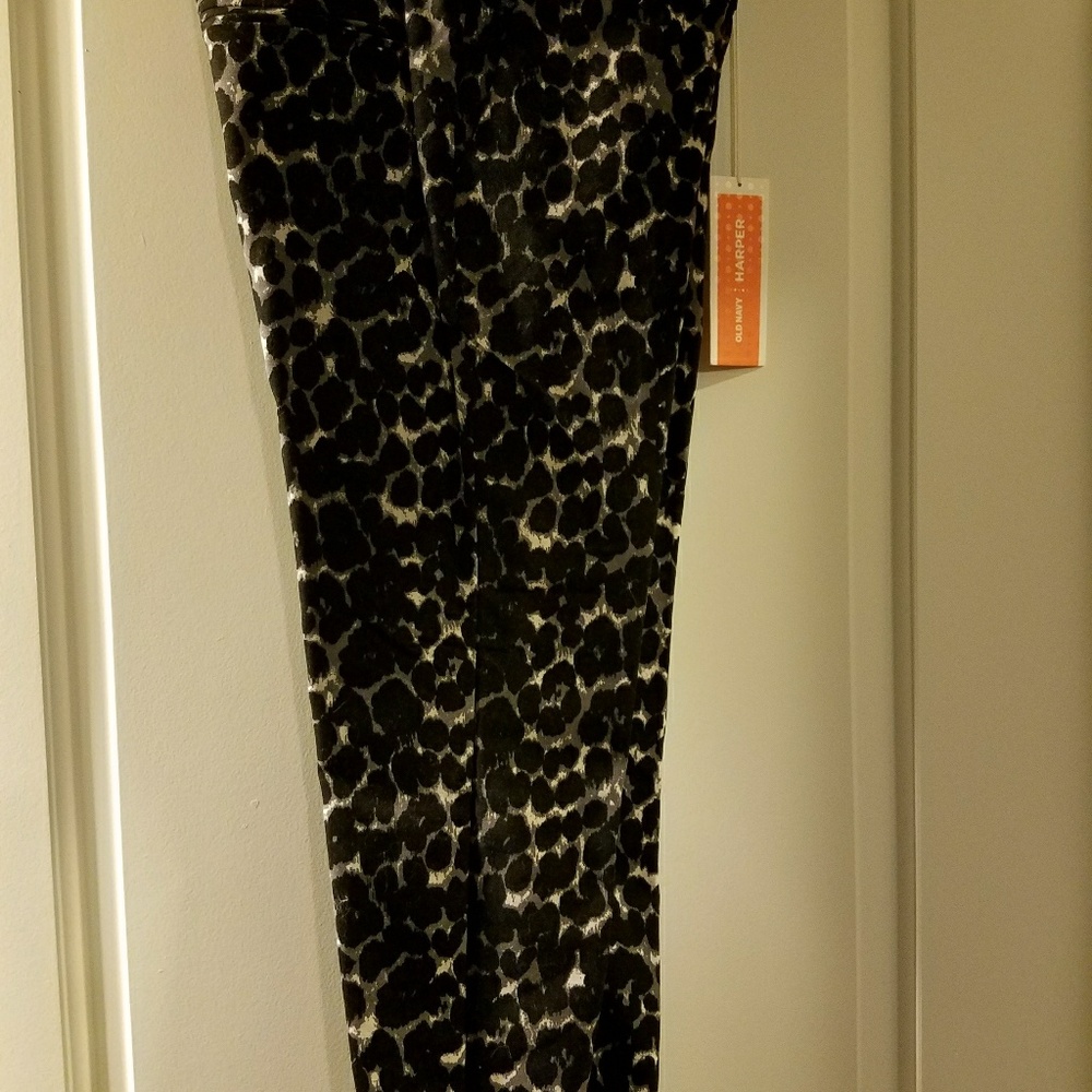 Old Navy crop pants