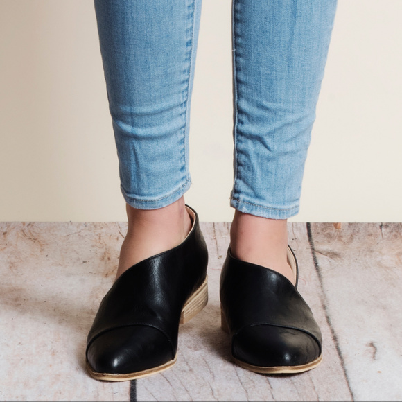 Cut Out Side Booties - Picture 2 of 3