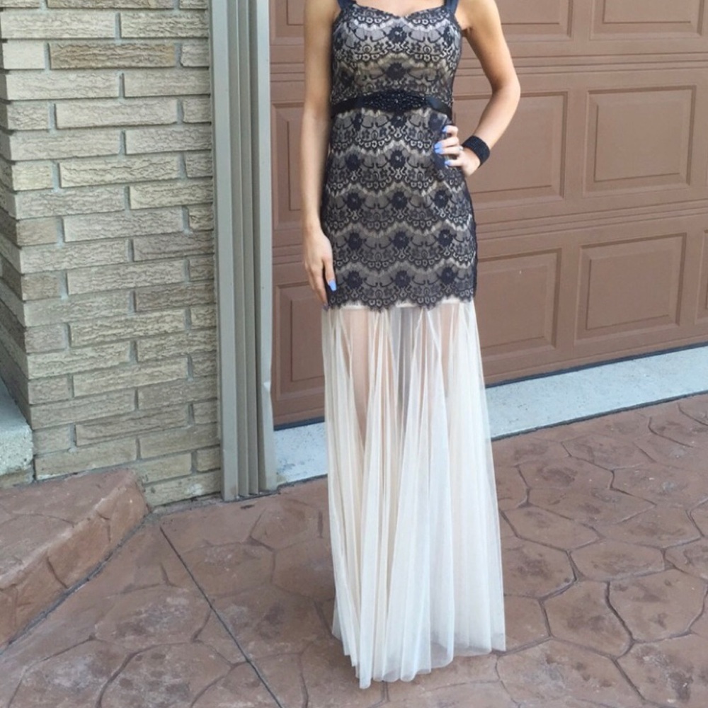 Long lace dress
