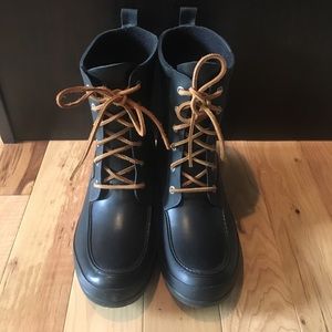 Like new Sperry Rain Boots! ☔️