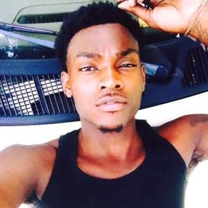 Meet your Posher, Deonta