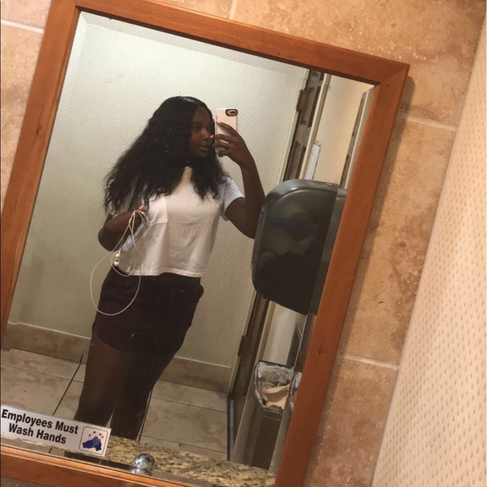 Meet your Posher, Mikayla