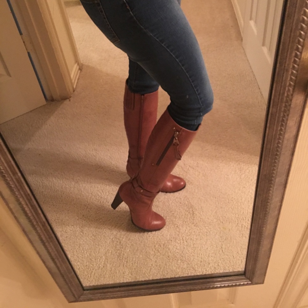 Heeled Boots❤️16 in long and 15 circumference!