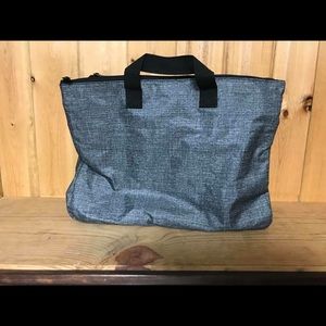 Thirty-One Swap It Pocket
