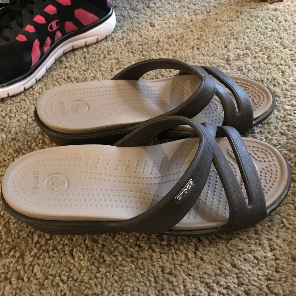 Women’s Crocs size 8 wide