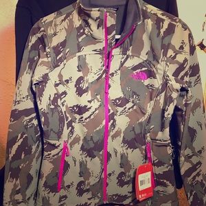 North Face women’s hooded jacket