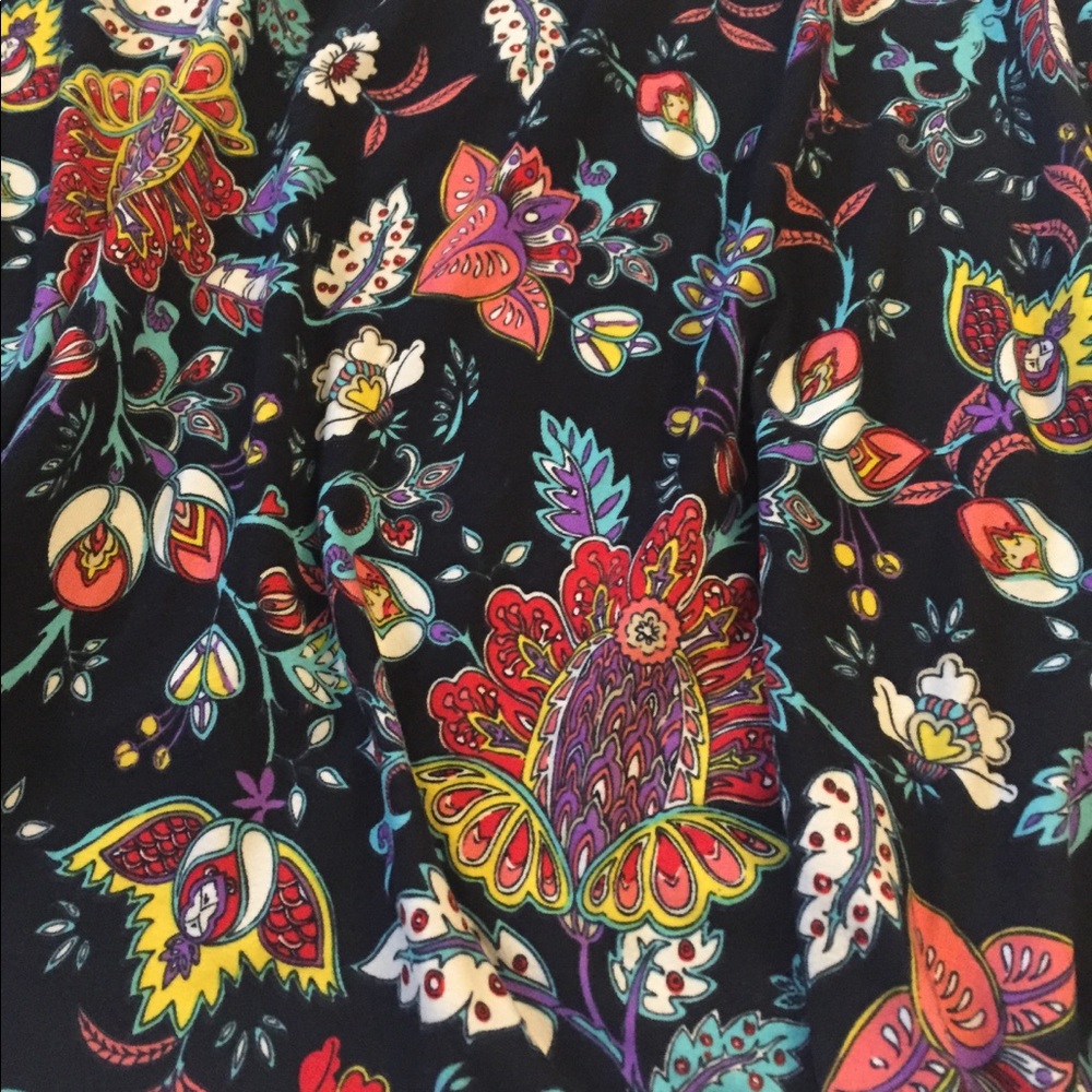 H.I.P. Nordstrom Black Flowy Paisley Tank - Picture 2 of 7