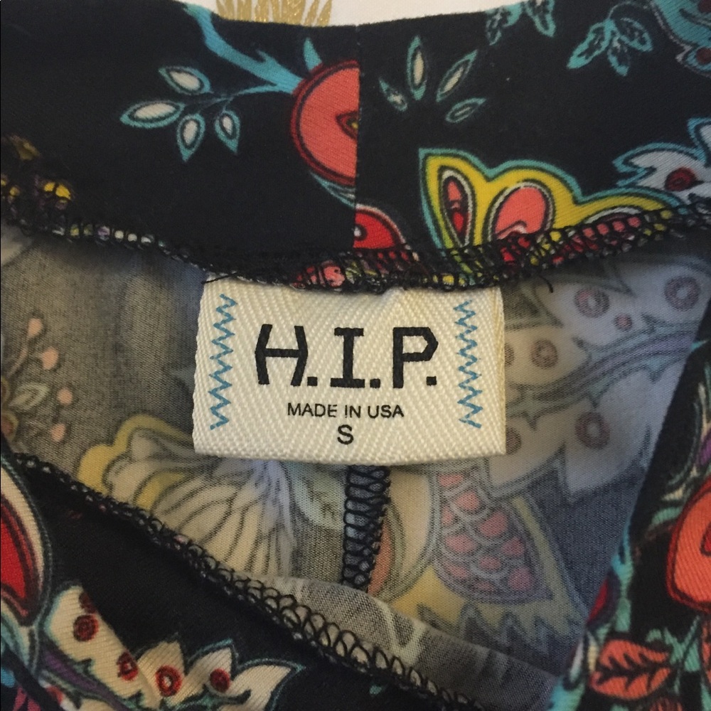 H.I.P. Nordstrom Black Flowy Paisley Tank - Picture 3 of 7