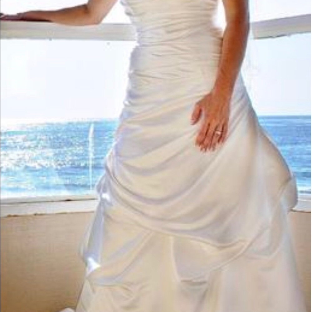 David’s bridal wedding dress