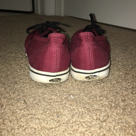 Vans - Picture 3 of 3