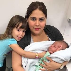 Meet your Posher, Iris