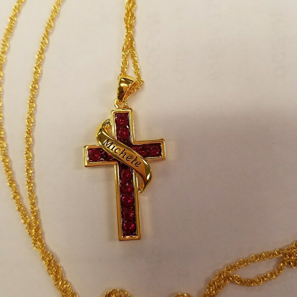 Garnet & yellow gold plated cross engraved Michele