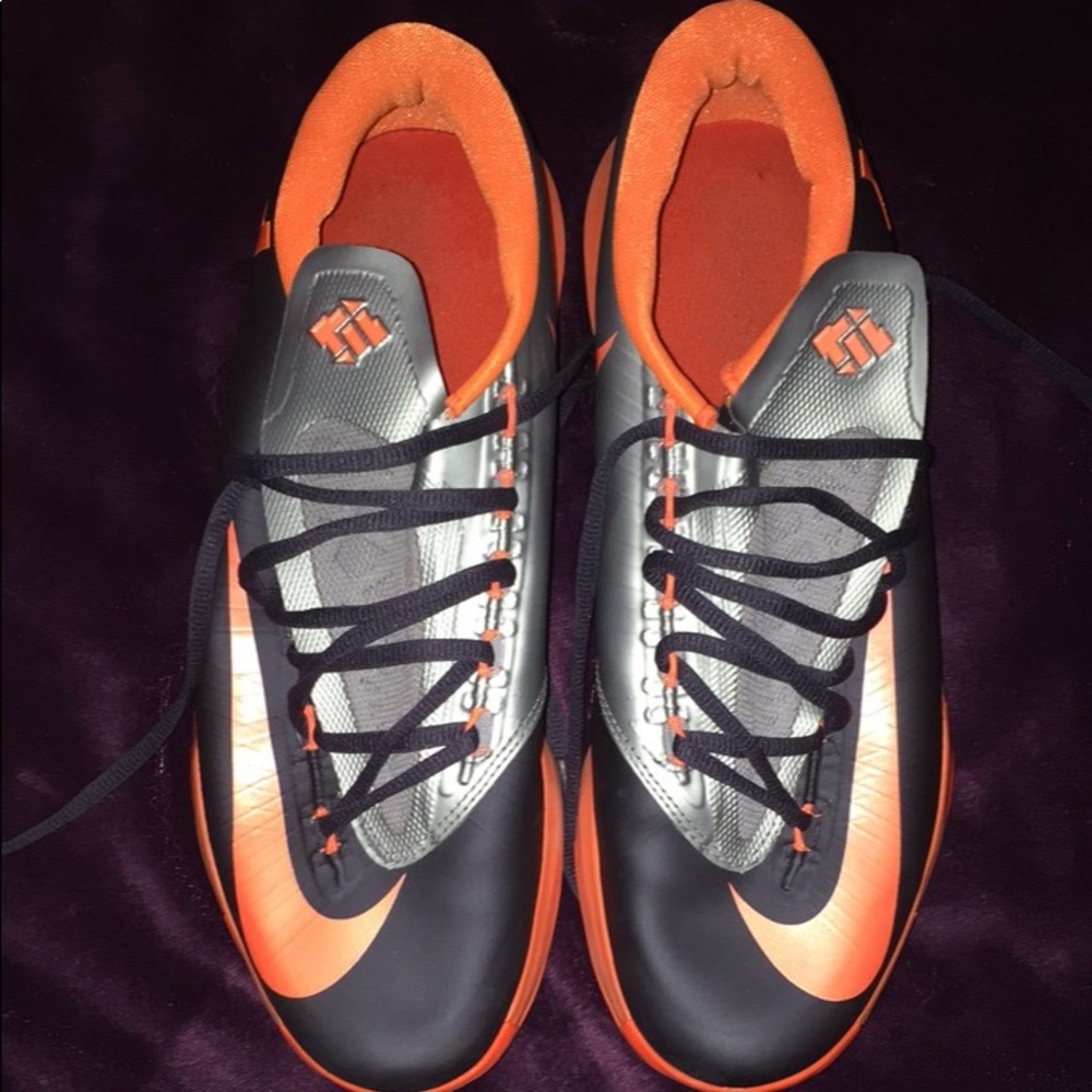 Nike KD basketball shoes