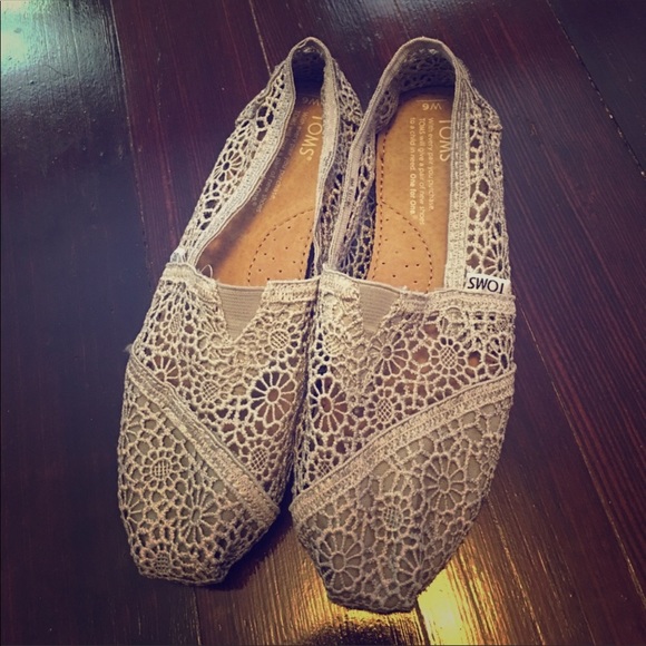 Toms Shoes - 🆕TOMS