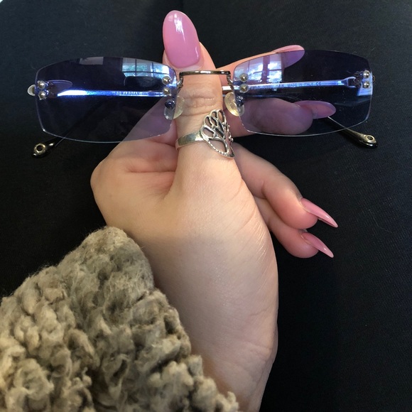 steven vaughan | Accessories | Steven Vaughan Sunglasses  display picture 1