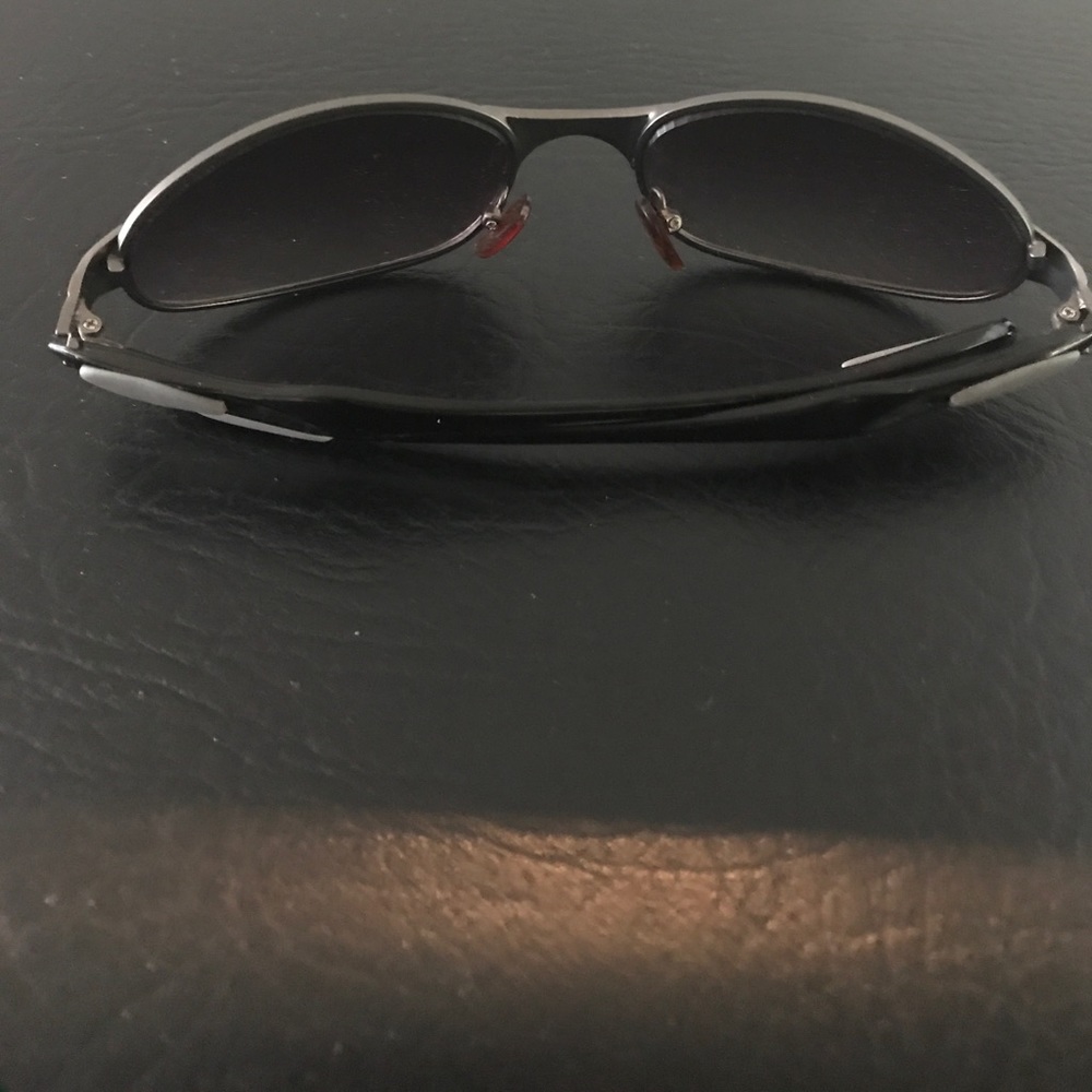 Sun Glasses - image 6