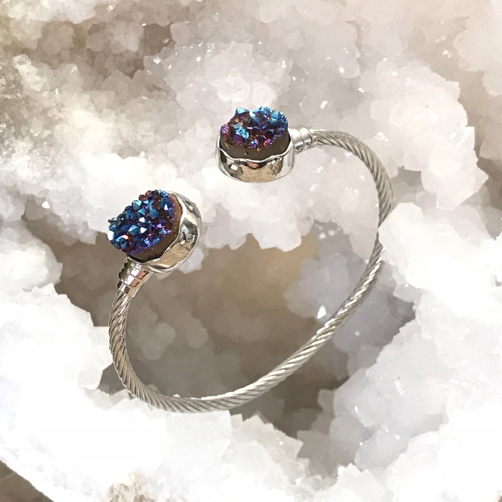 Natural druzy geode cable bangle