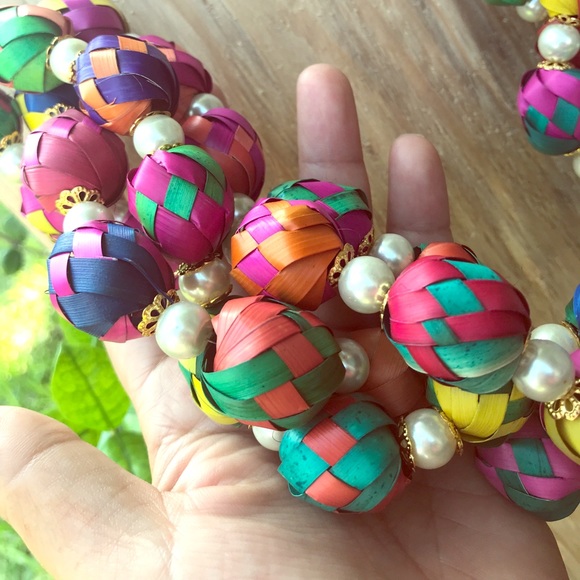 Mexican Handmade Statement Necklace Pearls & Palm - Picture 6 of 8