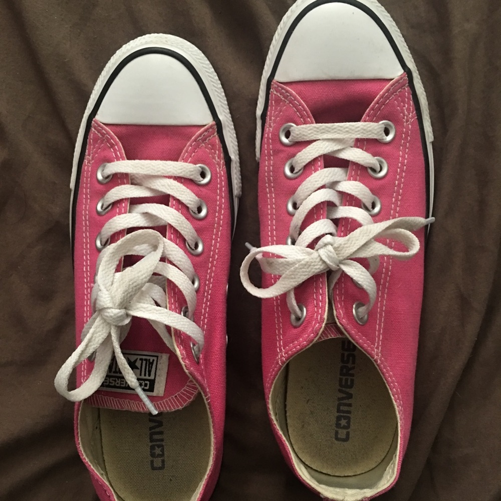 Pink Converse - Picture 2 of 3