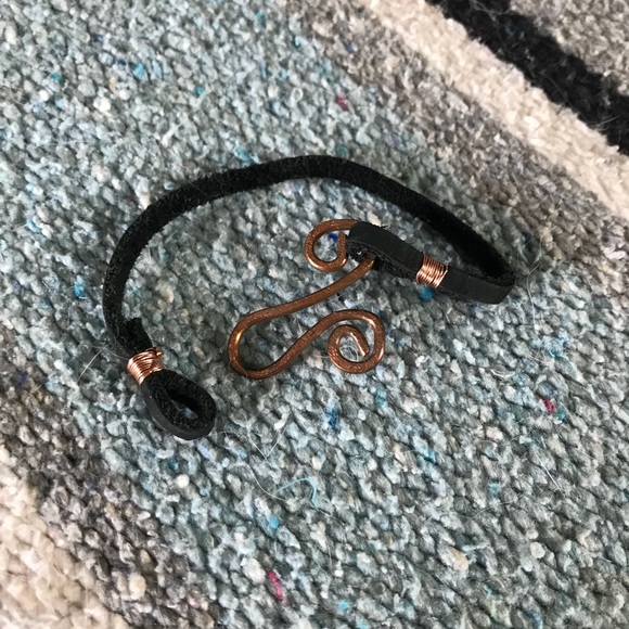 Copper and leather handmade bracelet - Picture 2 of 5