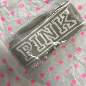 VS PINK GLOVES AND HEADBAND