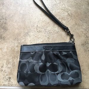 Perfect for holiday parties !! 🍾🎉