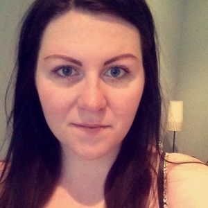Meet your Posher, Laurie