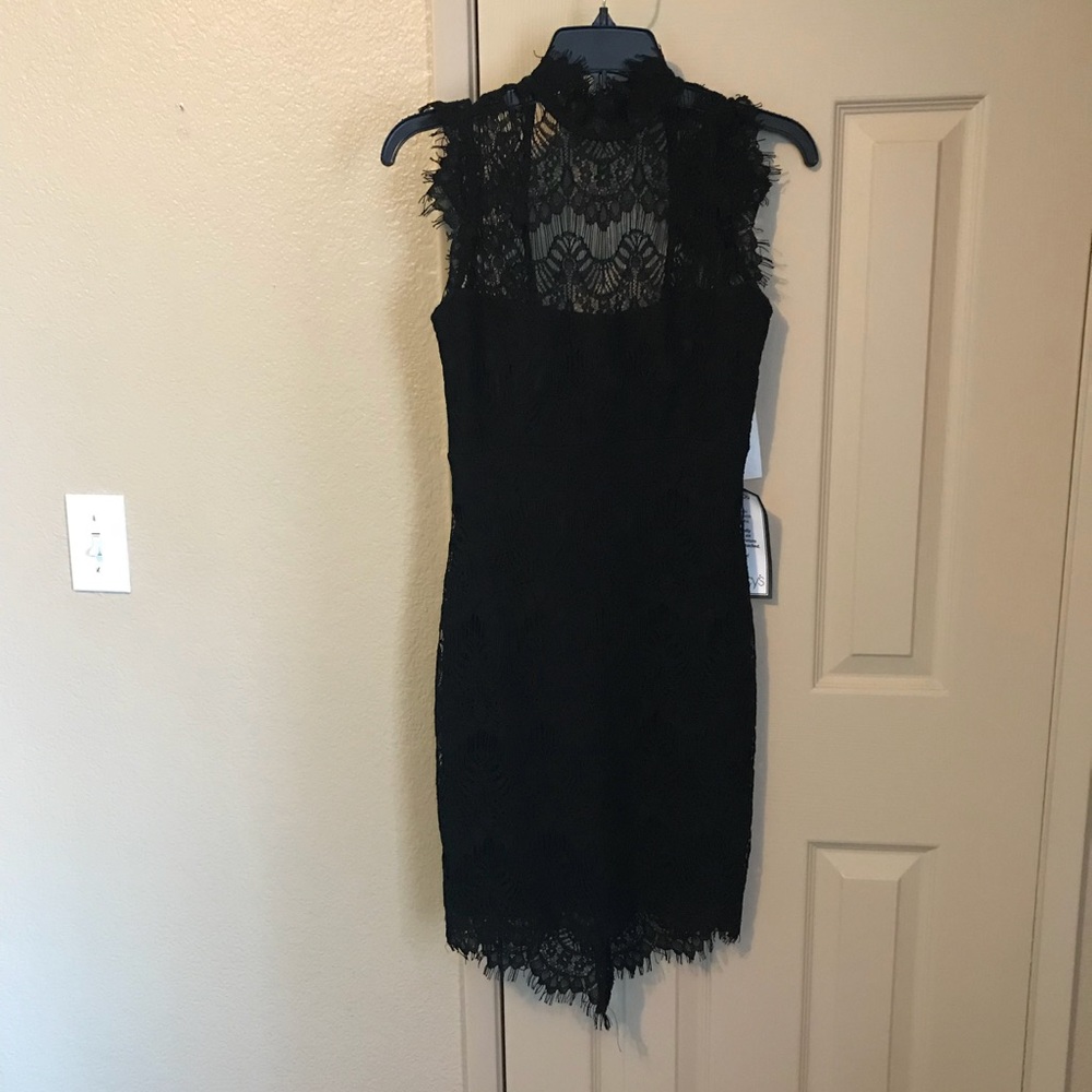 Jump open-Back Lace Bodycon Dress