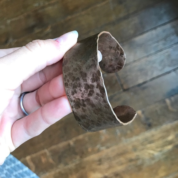 Handmade copper bangle bracelet - Picture 2 of 3