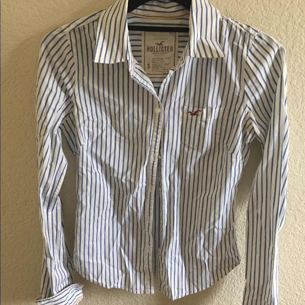 SOLD 🌼Ⓜ️Holister top