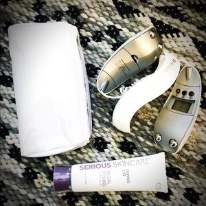 Serious Skincare micro-current facial device