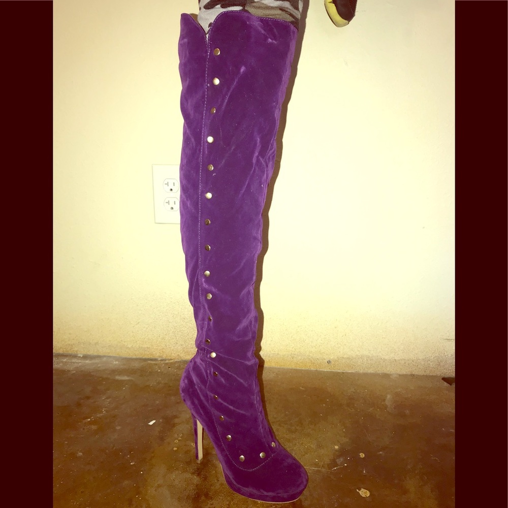 MOVING SALE LILIANA BOOTS