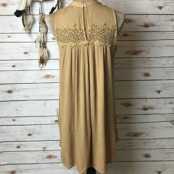 Romeo & Juliet Couture Boho Peasant Lace Dress - Picture 5 of 8