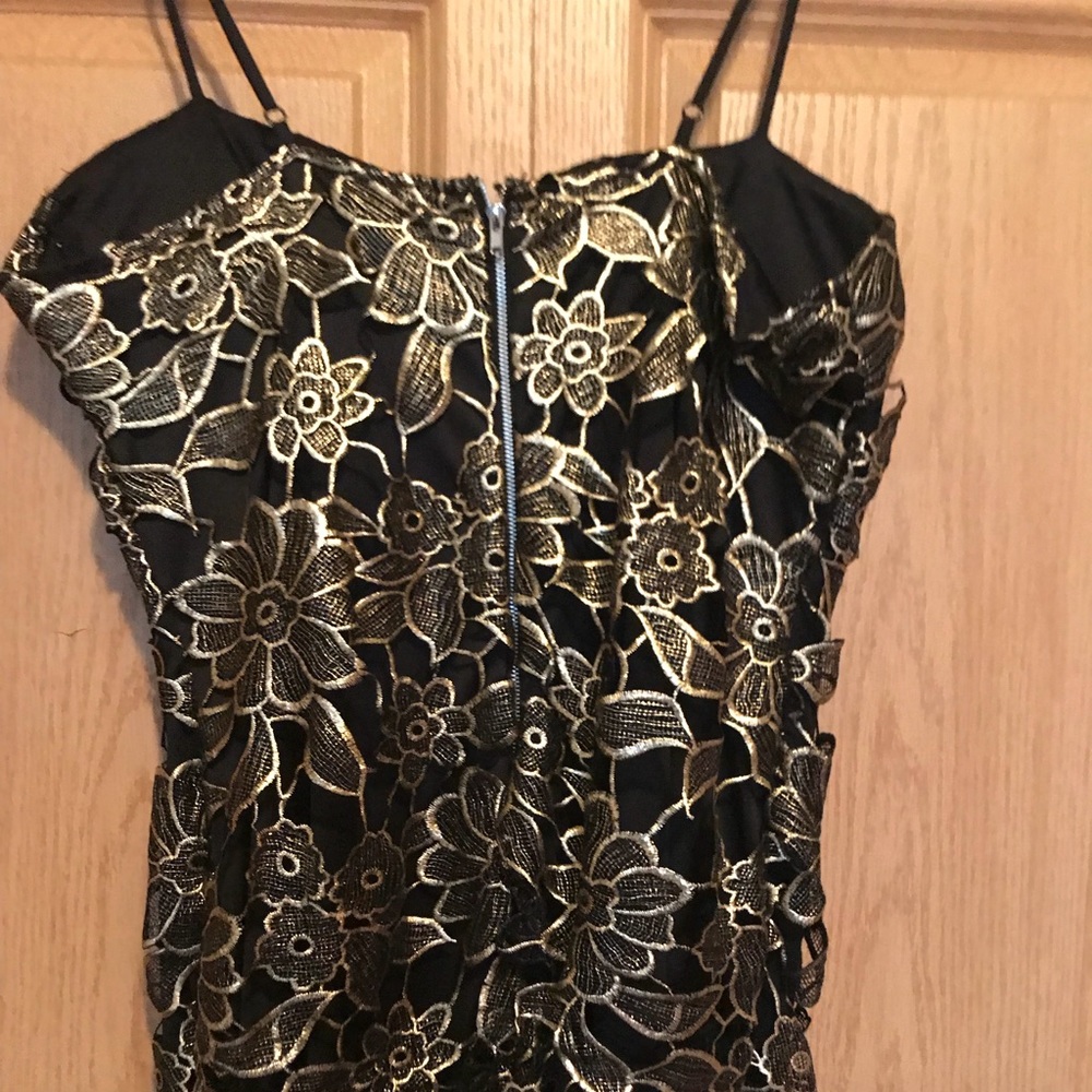 Dress - Picture 5 of 7