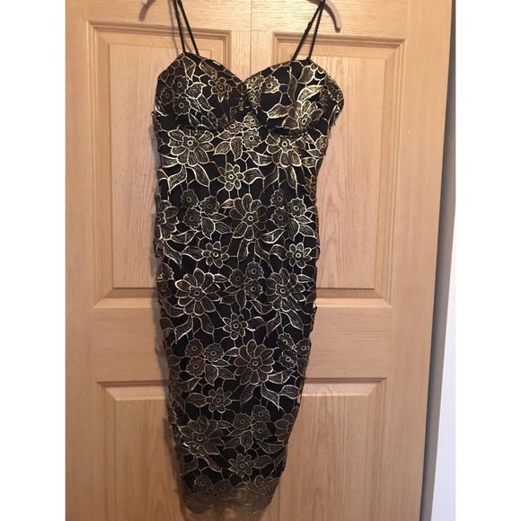 Dress - Picture 1 of 7