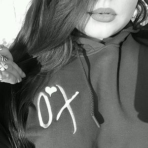 Meet your Posher, Isabella