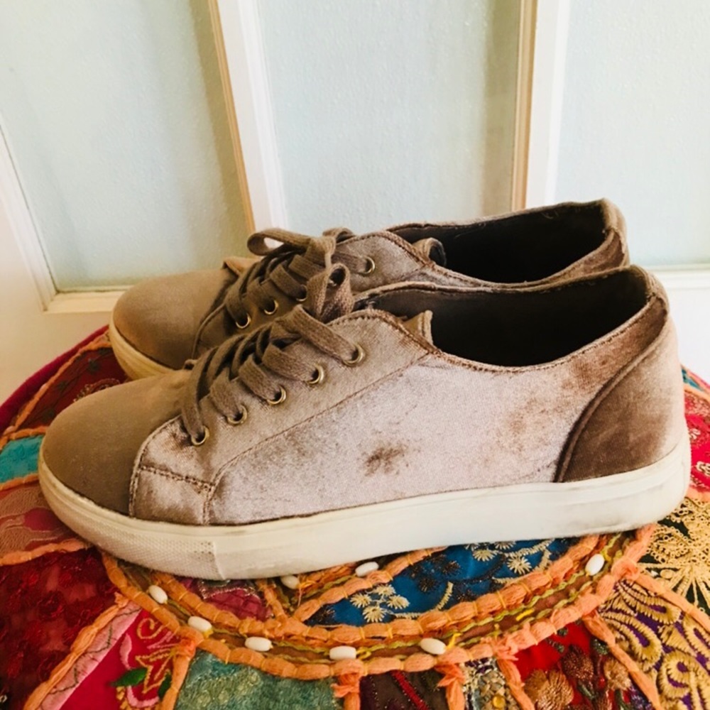 velvet shoes