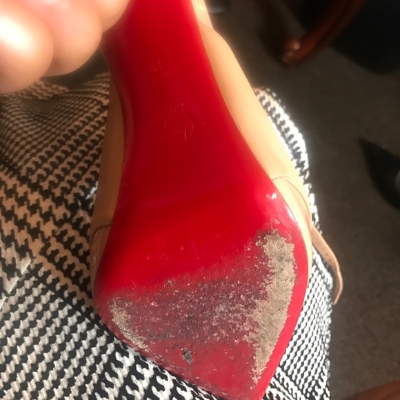 Christian Louboutin AKA RedBottoms - Picture 4 of 5