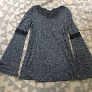 Grey bell sleeve flowing too long sleeve