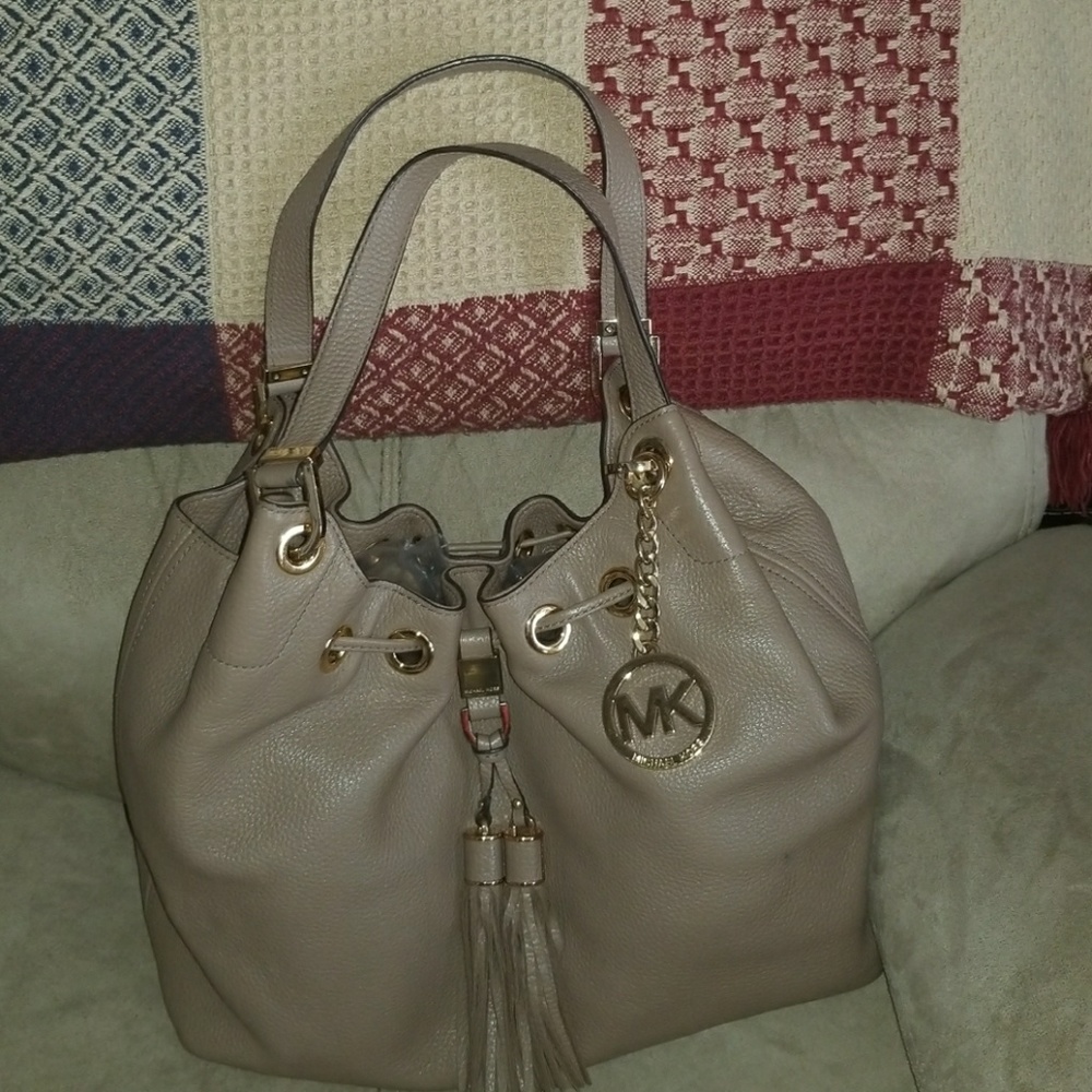 Michael Kors Taupe Leather Camden Bag NWT