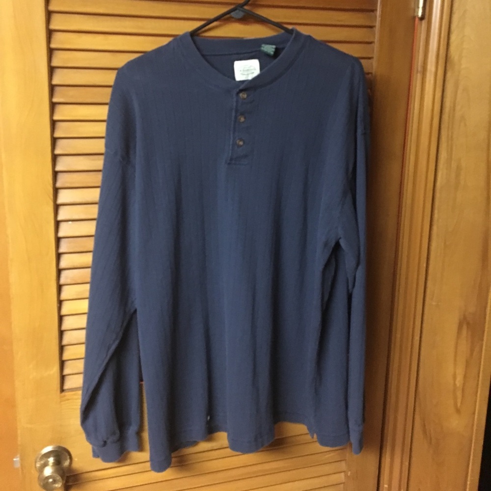 Men’s long sleeve shirt
