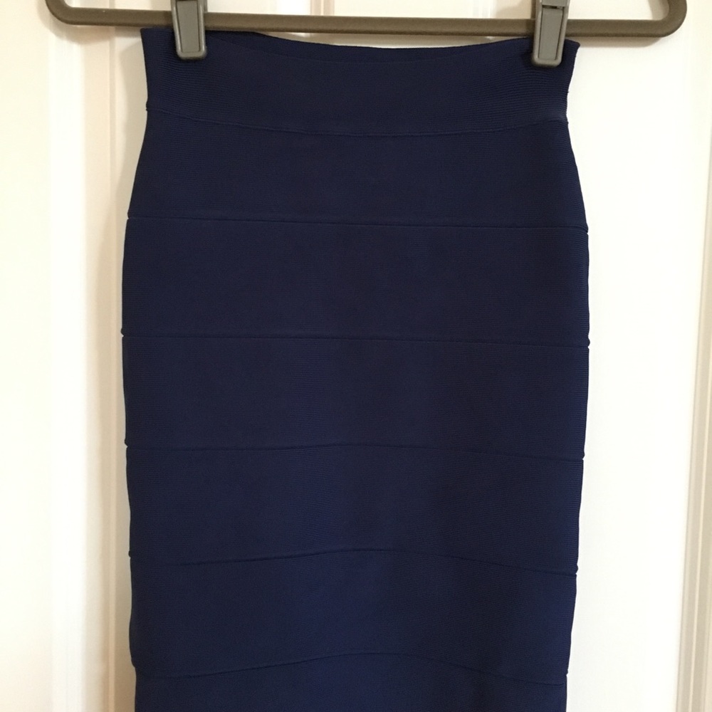 Bcbg Alexa power skirt