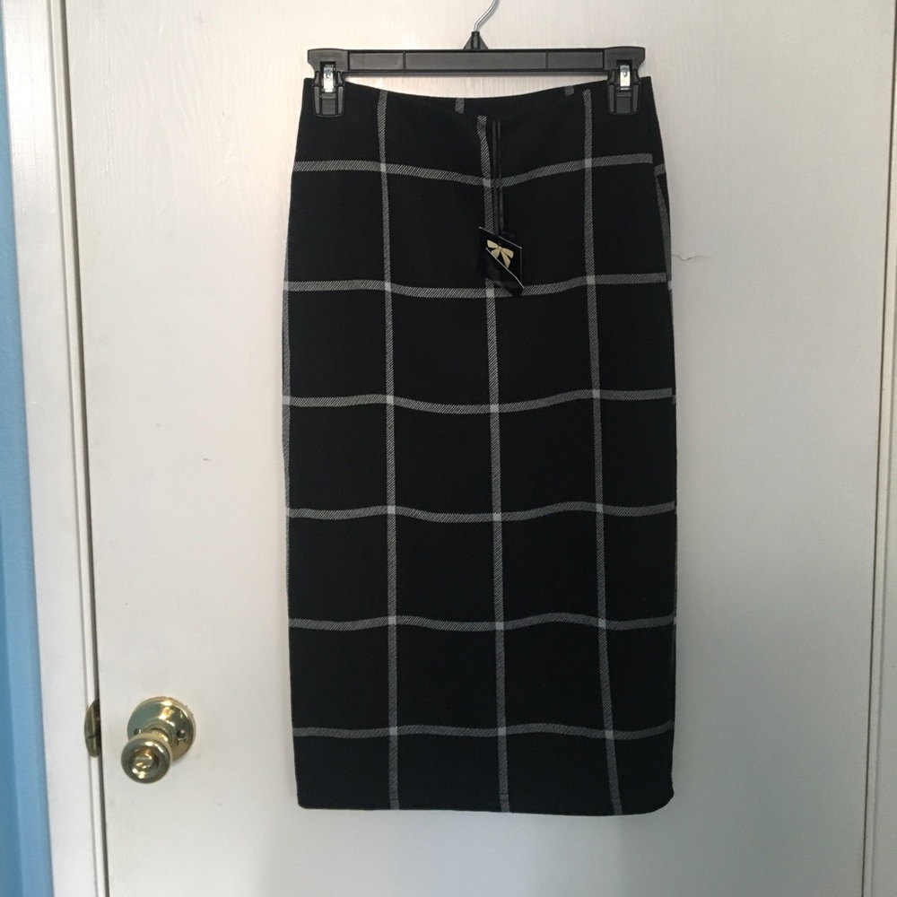 SOLD-Patterned Skirt