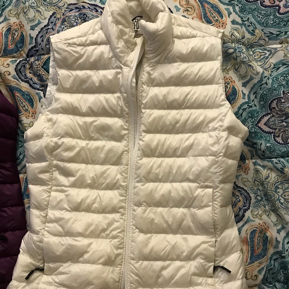 Very light down puffer vest- barely worn