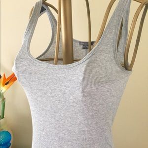 Vince Favorite Tank Top size Medium