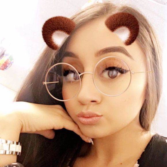 Meet your Posher, Jaqueline - Picture 1 of 1