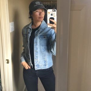 Vintage light wash denim jacket size small